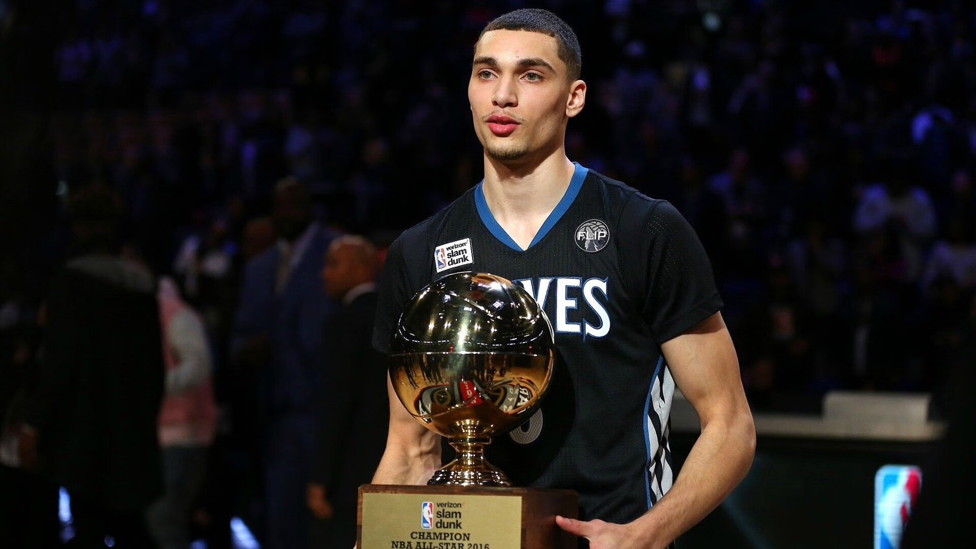 全民娱乐：家庭版台球比赛受热捧，家庭台球室效果图